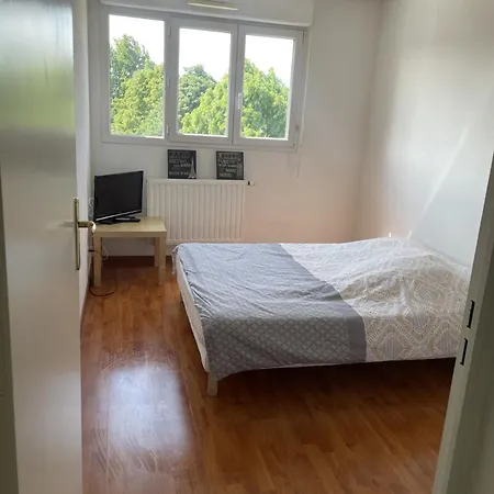 T3- 2 Zenith Tramway Apartment